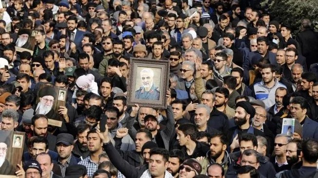 Phẫn nộ và đoàn kết lan khắp Iran sau cái chết của Soleimani