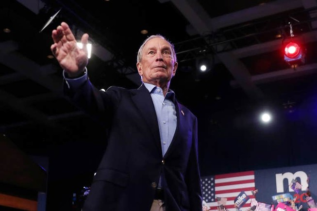 Tỷ phú Bloomberg rời cuộc đua Nhà Trắng, ủng hộ ông Biden