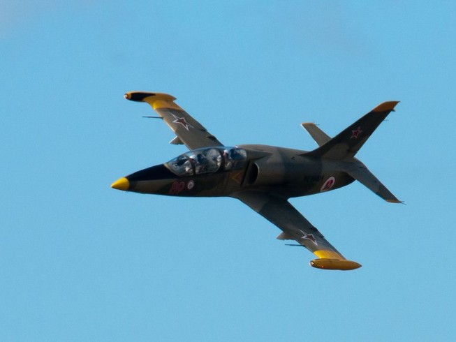 Một chiến L-39 của Syria làm nhiệm vụ trên bầu trời tỉnh Idlib (Syria) ngày 1-3. Ảnh: AFP
