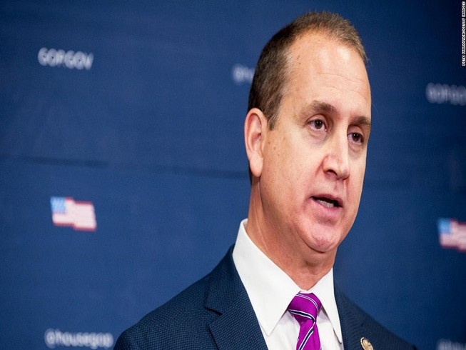 Nghị sĩ đảng Cộng hòa Mario Diaz-Balart là thành viên Quốc hội Mỹ đầu tiên nhiễm COVID-19. Ảnh: CNN
