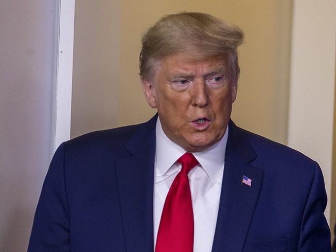 Tổng thống Mỹ Donald Trump đã yêu cầu Vệ binh quốc gia Mỹ hỗ trợ các bang New York, California và Washington đối phó với đại dịch COVID-19. Ảnh: CNN