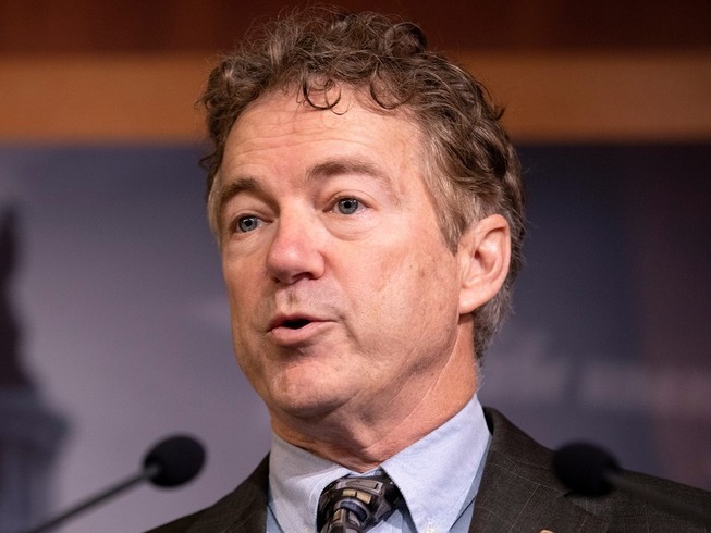 Ông Rand Paul là thượng nghị sĩ đầu tiên ở Mỹ nhiễm COVID-19. Ảnh: AP