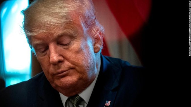 Chính quyền Tổng thống Trump yêu cầu các nhà ngoại giao liên hệ các nước để tìm nguồn vật tư y tế cho Mỹ. Ảnh: GETTY IMAGES