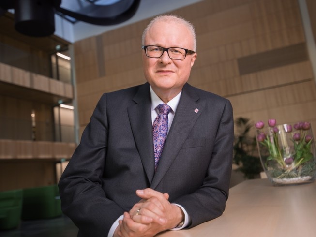 Bộ trưởng Tài chính bang Hesse Thomas Schaefer. Ảnh: AFP