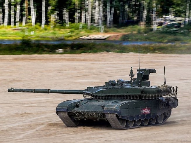 Xe tăng T-90M. Ảnh: TASS