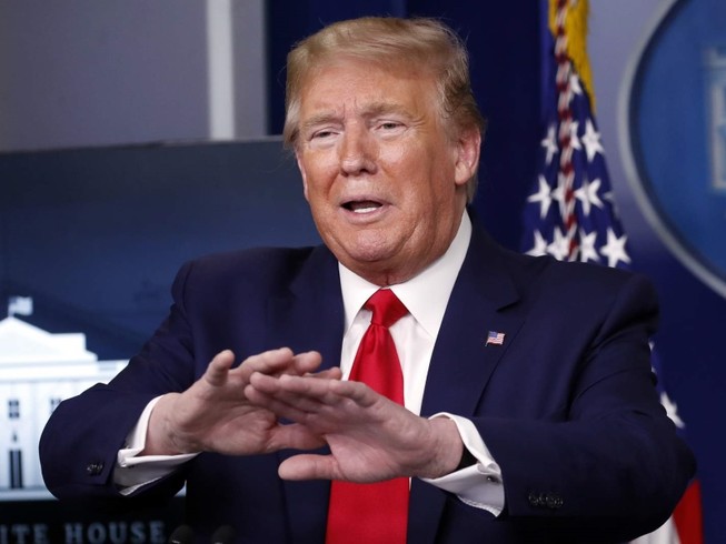Tổng thống Donald Trump trong cuộc họp báo ngày 21-4 ở Nhà Trắng. Ảnh: REUTERS