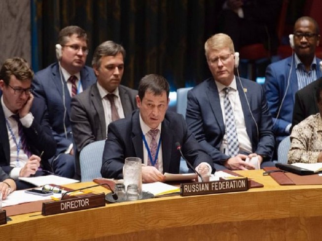 Phó Đại diện thường trực Nga tại LHQ Dmitry Polyanskiy phát biểu trong một cuộc họp tại LHQ. Ảnh: EPA