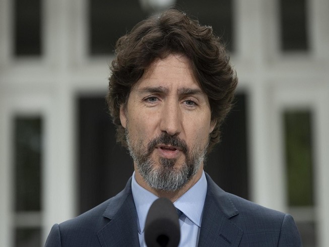 Thủ tướng Canada Justine Trudeau trong buổi họp báo ngày 3-6. Ảnh: AP