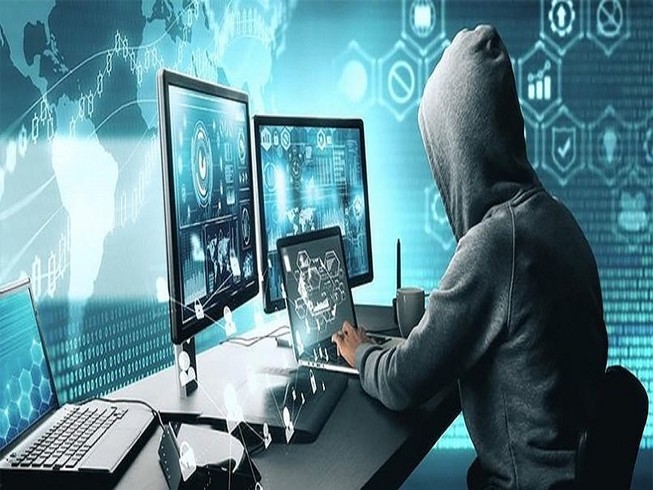 Tập đoàn Google phát hiện tin tặc Trung Quốc và Iran đang nhắm mục tiêu vào chiến dịch tranh cử của ông Trump và ông Biden. Ảnh minh họa