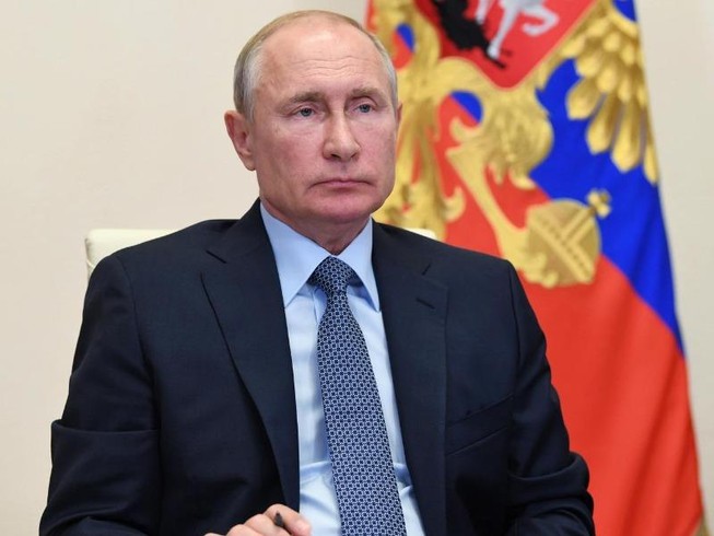 Tổng thống Nga Vladimir Putin trong cuộc hội nghị trực tuyến tại dinh thự Novo-Ogaryovo bên ngoài Moscow, Nga ngày 19-6-2020.