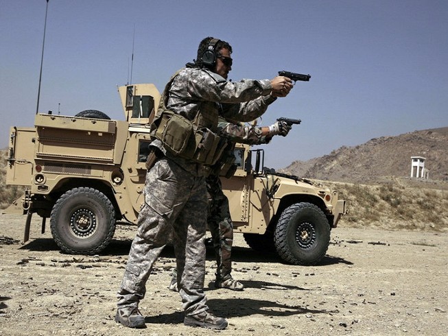 Các binh sĩ quân đội Mỹ được huấn luyện tại Afghanishtan. Ảnh: AFP