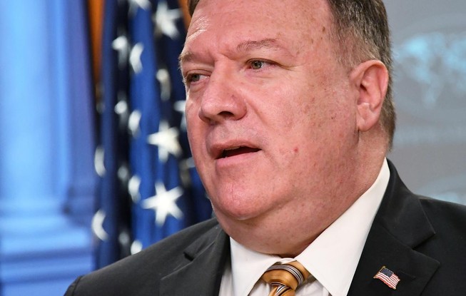 Ngoại trưởng Mỹ Mike Pompeo tổ chức một cuộc họp báo về các thỏa thuận với Trung Quốc và Iran tại Washington ngày 24-6-2020.