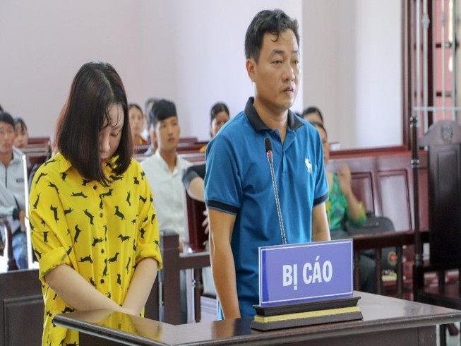 Nữ nhân viên bưu điện 17 tuổi tham ô gần 2 tỉ