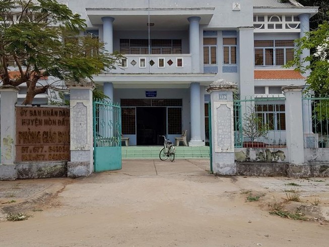 Điều chuyển 1 trưởng phòng Giáo dục có dấu hiệu lạm quyền
