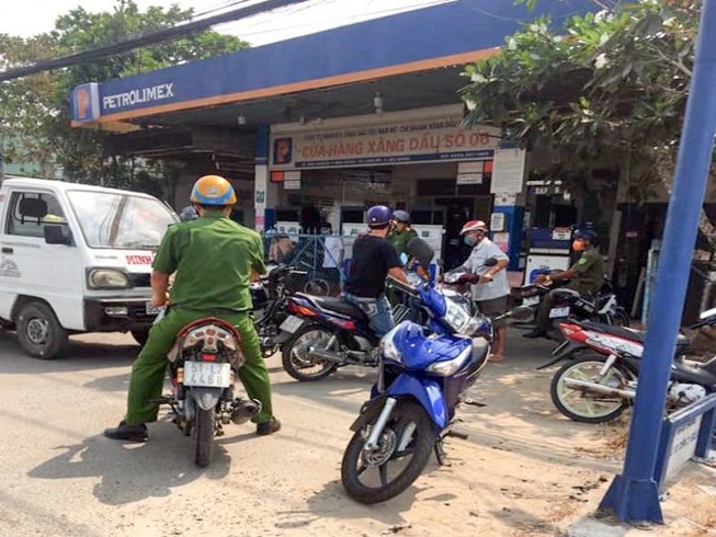 Xử lý 6 cửa hàng xăng dầu nghỉ bán không xin phép