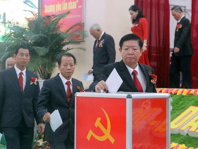 Ông Lê Văn Tông tái đắc cử Bí thư thị xã Long Mỹ