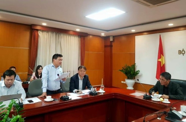 Dịch COVID-19: Điện tử, dệt may... sắp hết nguyên liệu