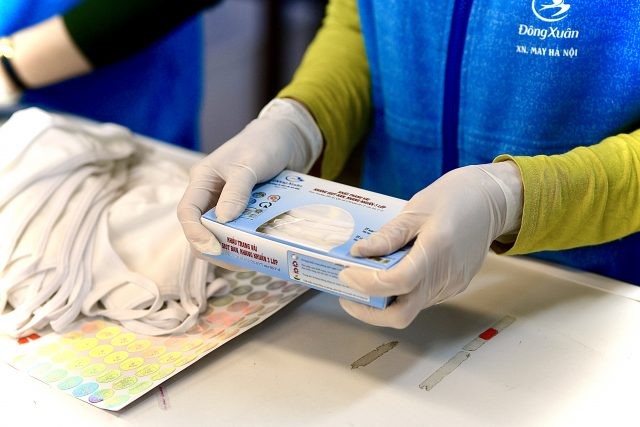 20 triệu chiếc khẩu trang 'đóng băng' vì ... vướng cơ chế