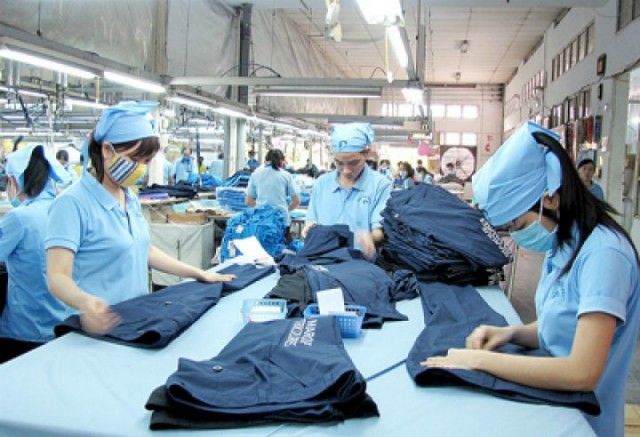 Khẩu trang xuất ngoại là cơ hội hiếm hoi của dệt may