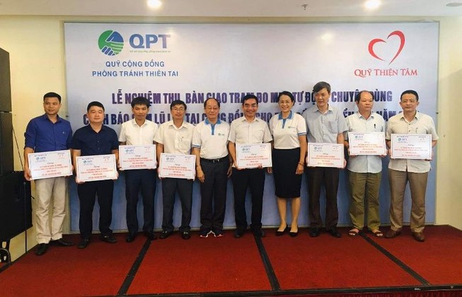 Bàn giao 90 trạm đo mưa tự động cho các tỉnh miền núi phía Bắc