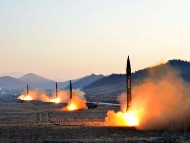 Nhật lo Triều Tiên dùng tên lửa mang chất độc Sarin