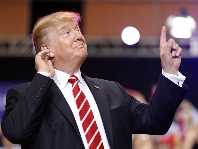 Xây tường biên giới, ông Trump dám đóng cửa chính phủ
