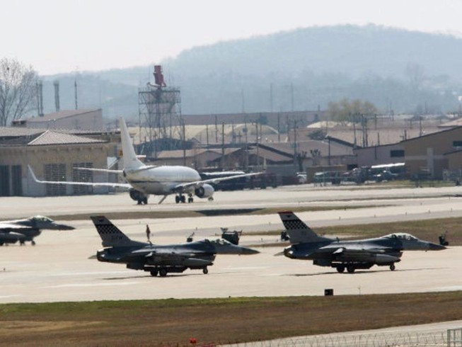 Mỹ triển khai 12 tiêm kích F-16 đến Hàn Quốc