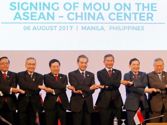 ASEAN ra tuyên bố chung phản đối quân sự hóa biển Đông