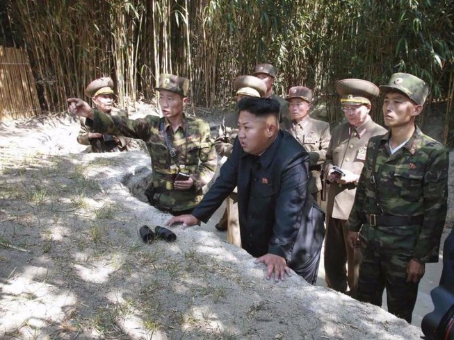 Ông Kim Jong-un bí mật thăm đơn vị áp sát Hàn Quốc?