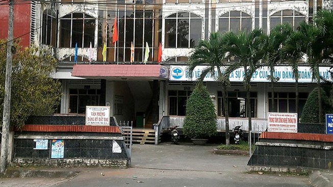 Kiểm điểm cán bộ Sở TN&MT Gia Lai in sổ đỏ giả đi cầm