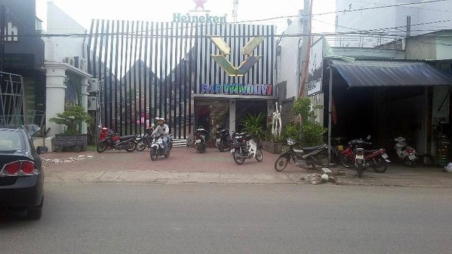 Giang hồ hỗn chiến trong quán bar: 5 người thương vong