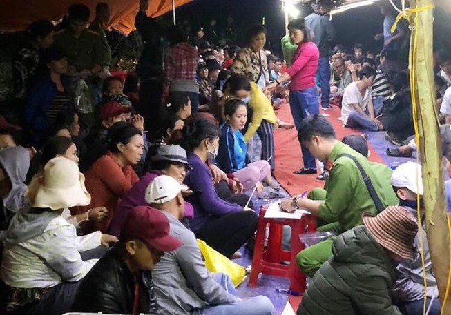 Vụ phá ổ bạc trong rừng: Đưa 100 người về Trại giam Bộ Công an