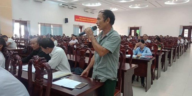 Cử tri nói nhiều người ở Bình Chánh chưa có giấy khai sinh