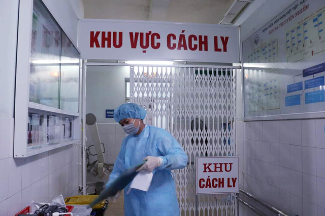 Một bệnh nhân nặng, ba lần ngừng tuần hoàn, phải thở máy