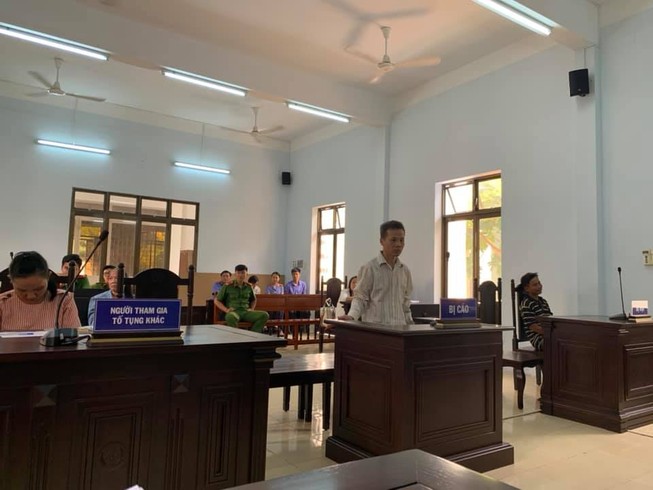 Cậu cưỡng dâm cháu ruột có bầu rồi đưa cháu đi bỏ thai