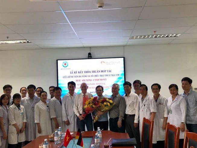 Trung tâm tim mạch Đà Nẵng đón BS Lê Trọng Phi về làm việc