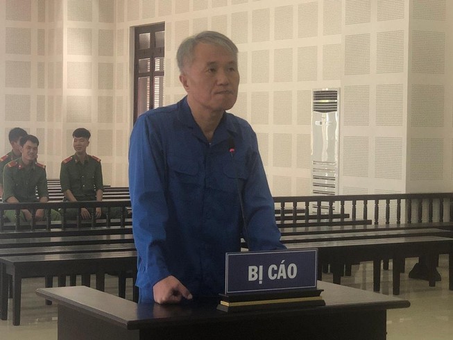 Thua bạc, người đàn ông Hàn Quốc cướp taxi lấy tiền về nước