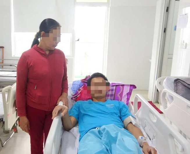 Nam thanh niên ngưng tim khi đang chơi bóng đá