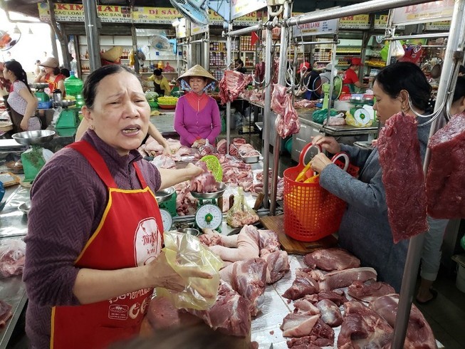 Đà Nẵng tăng điểm bán thịt heo nóng, không lợi nhuận