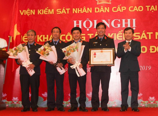 Viện cấp cao tại Đà Nẵng đón huân chương Lao động hạng Nhất