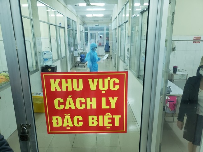 40 người tiếp xúc với 2 người Anh, kết quả xét nghiệm âm tính
