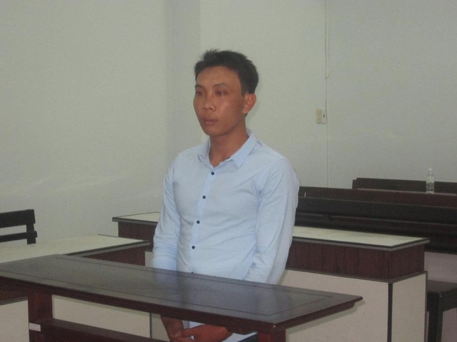 Hai tên trộm ắc quy ô tô bị cảnh sát 113 truy bắt