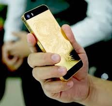 Hai học sinh đi cướp giật iPhone 5 bị khởi tố