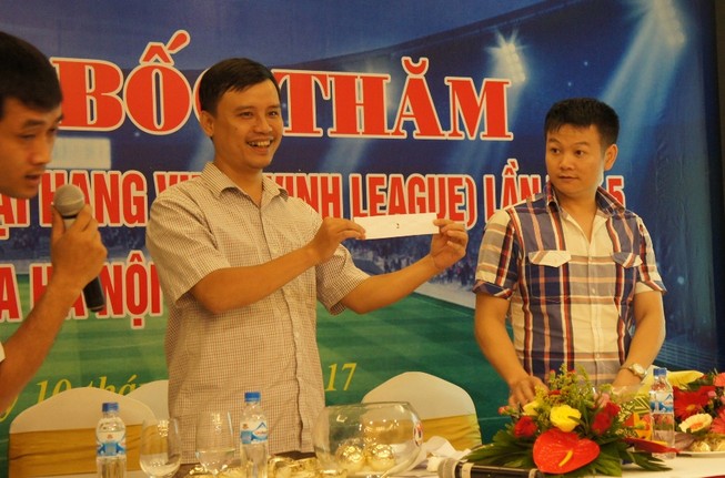 20 cầu thủ chuyên nghiệp tham gia giải Vinh League 2017