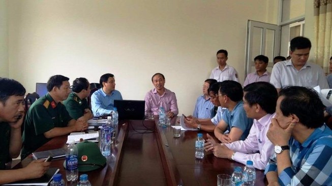 Lập trạm tiền phương tìm thuyền viên mất tích bão số 2