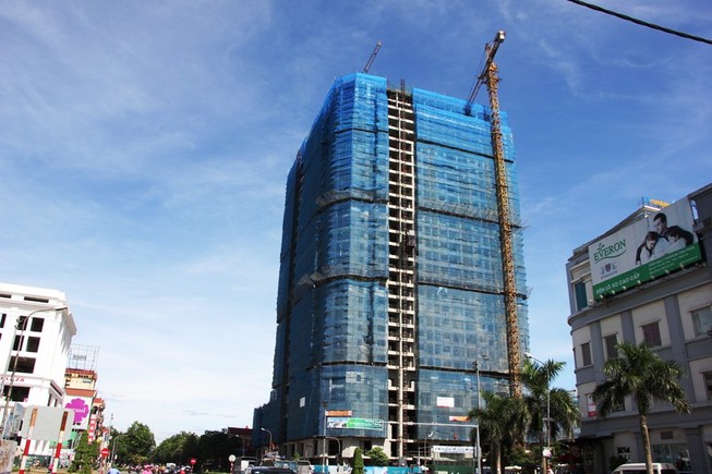Yêu cầu “cắt” tầng 26-28 của tòa nhà thuộc tập đoànT&T