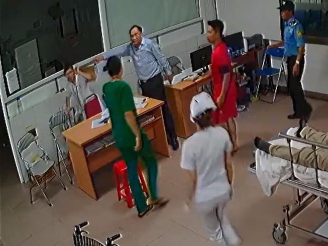 Người đánh nữ bác sĩ là doanh nhân trẻ xuất sắc 2017