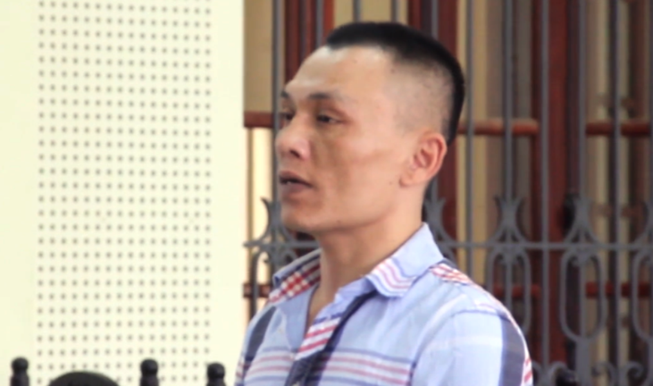 Liều lĩnh chở vợ và con nhỏ đi bán ma túy