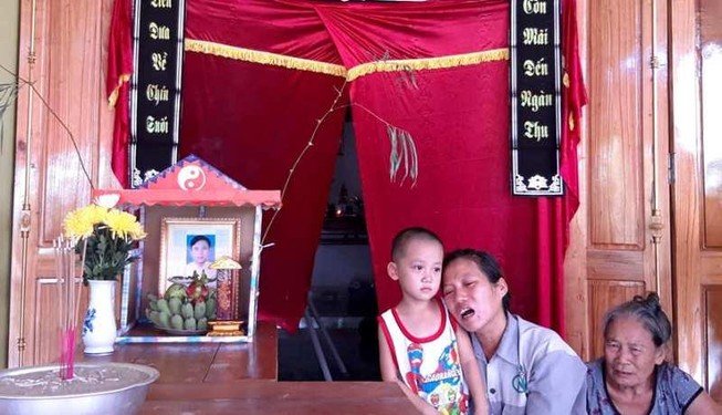 1 người tử vong khi thức thâu đêm bơm nước cứu chè chết cháy