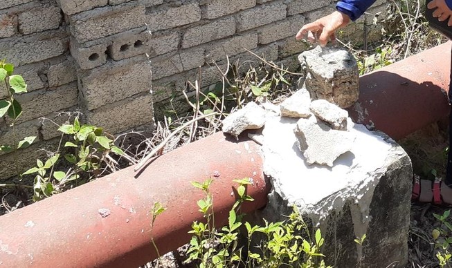 Thiết kế trụ bê tông nhưng thi công bằng sò táp lô
